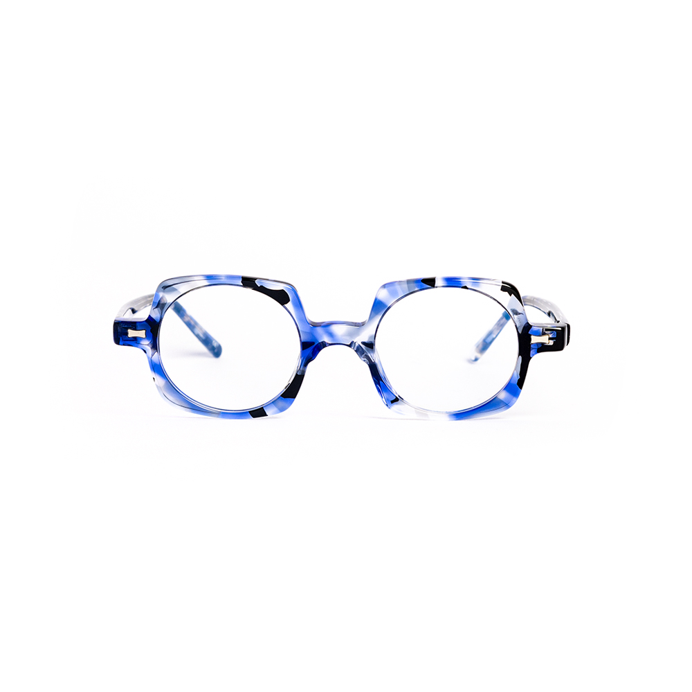 CLAUDE - Image 1